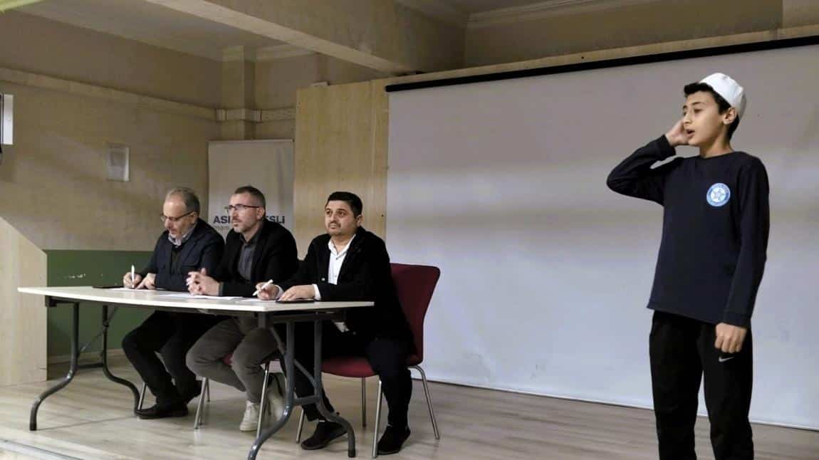 ASIM'IN NESLİNDE EZAN OKUMA VE KURAN'I KERİM OKUMA YARIŞMASI